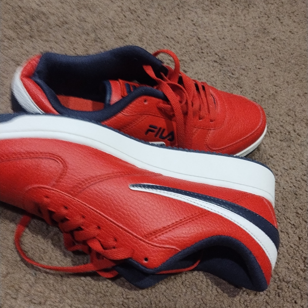Shoes - Picture 6 of 9